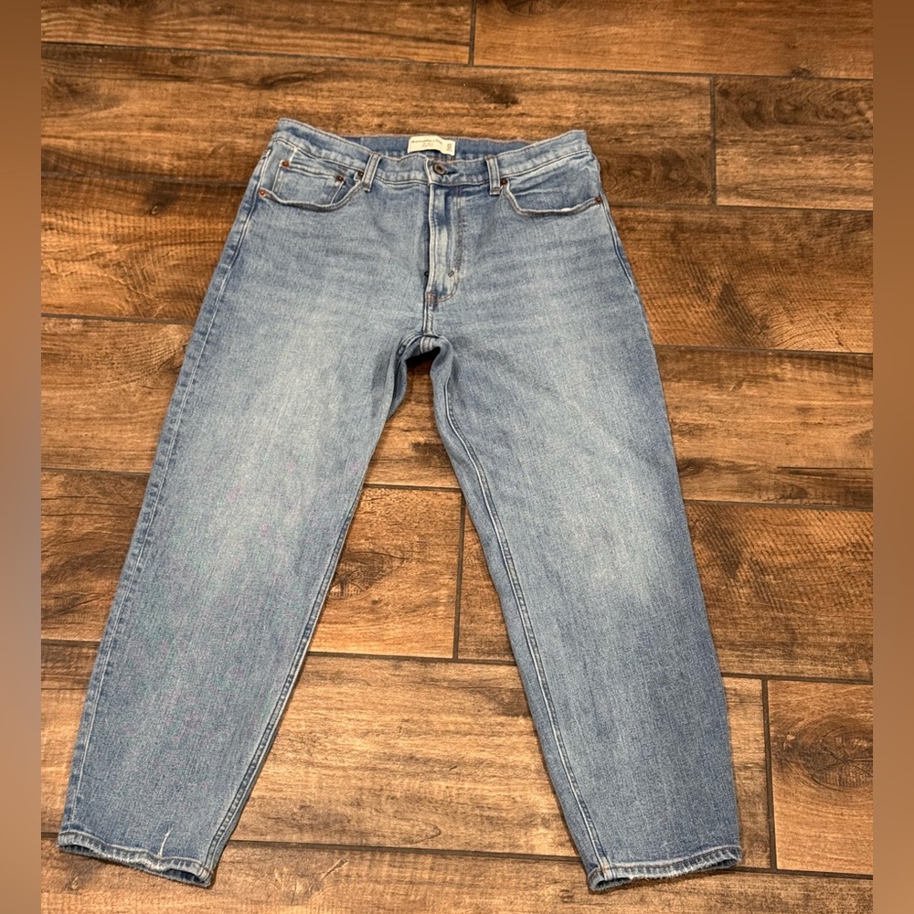 Abercrombie High Rise Mom Jean